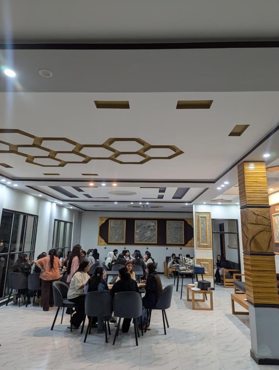 Restaurant/places to eat