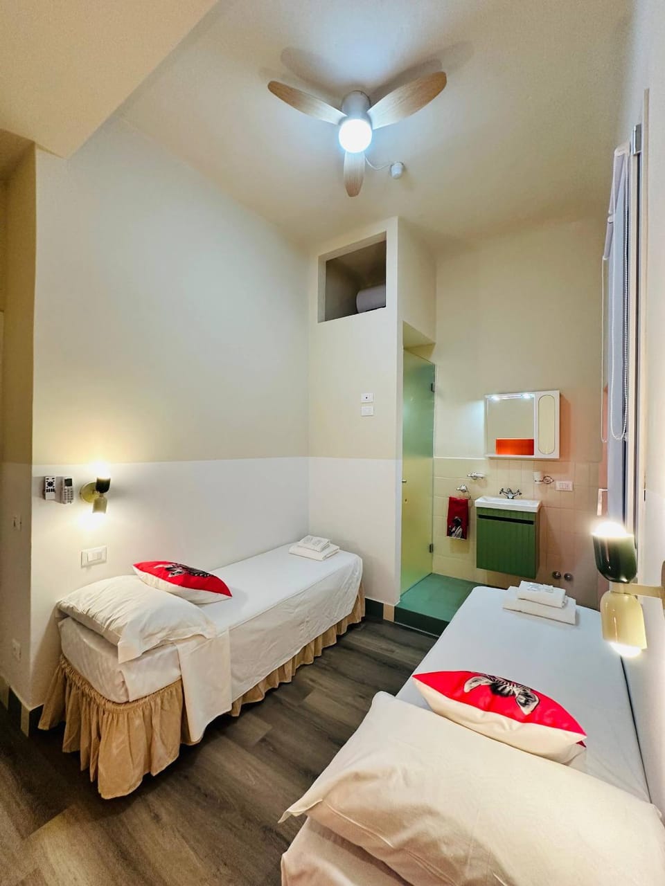 Cute and Cozy Room - ColivingFlorence VdM Bed and Breakfast in Florence