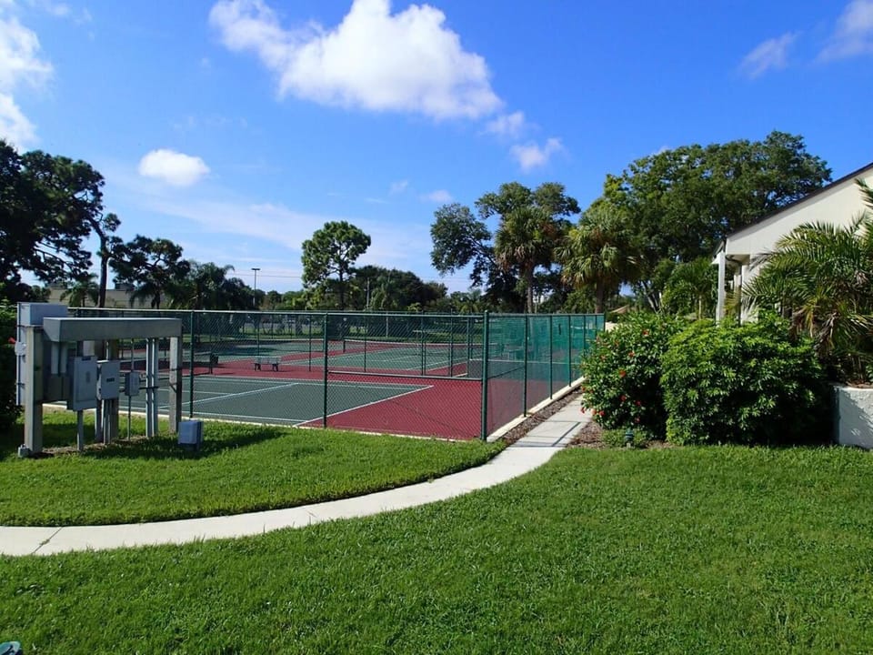 Tennis court