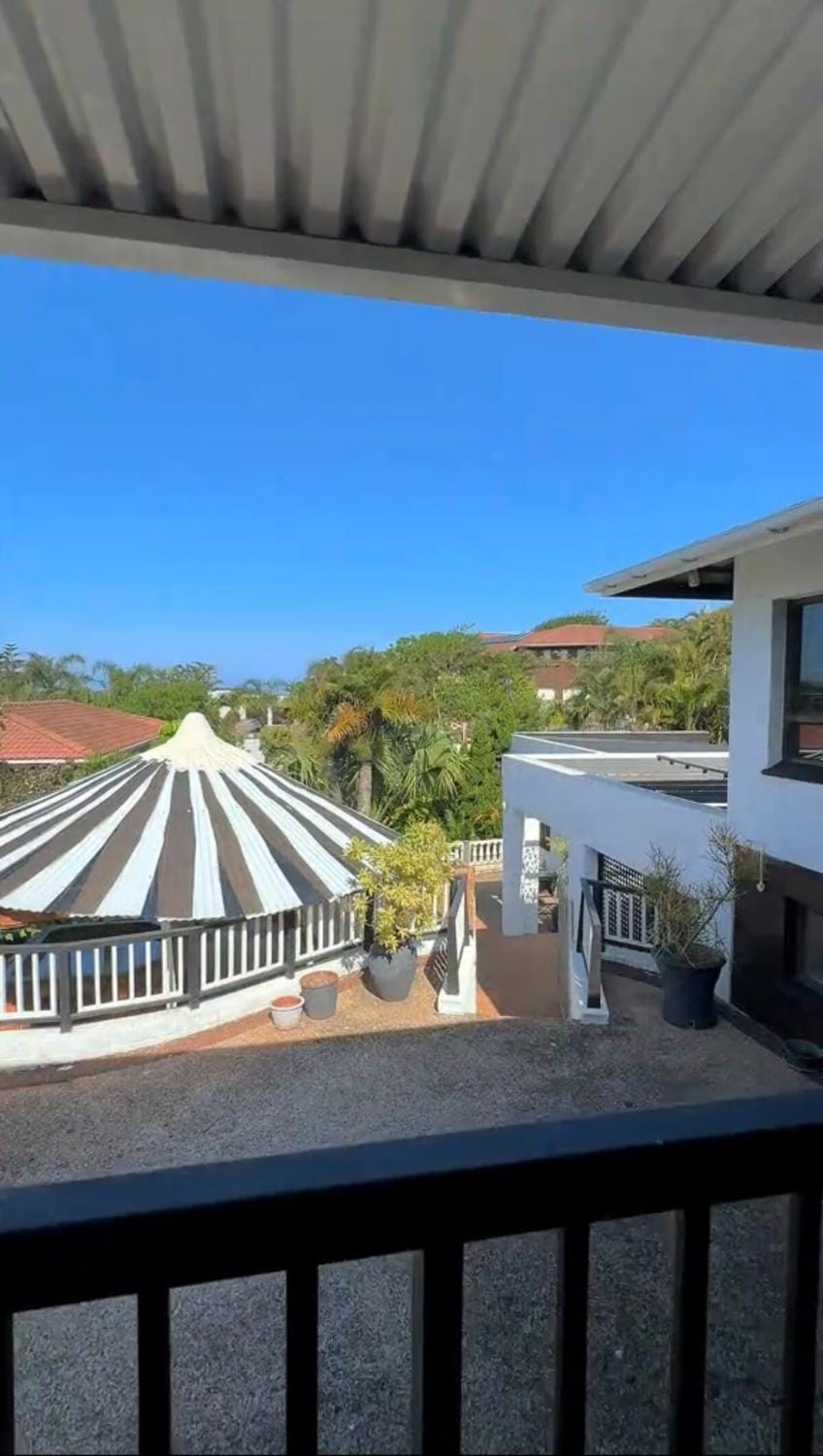 Patio, Natural landscape, View (from property/room), Balcony/Terrace, Beach