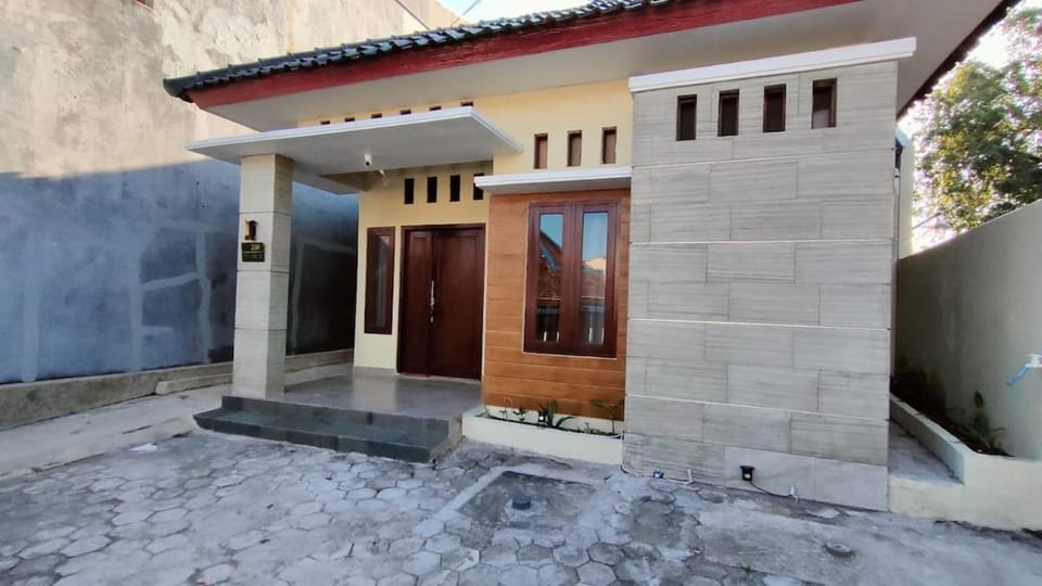 Tamu Agung Sleman, Yogyakarta House in Special Region of Yogyakarta
