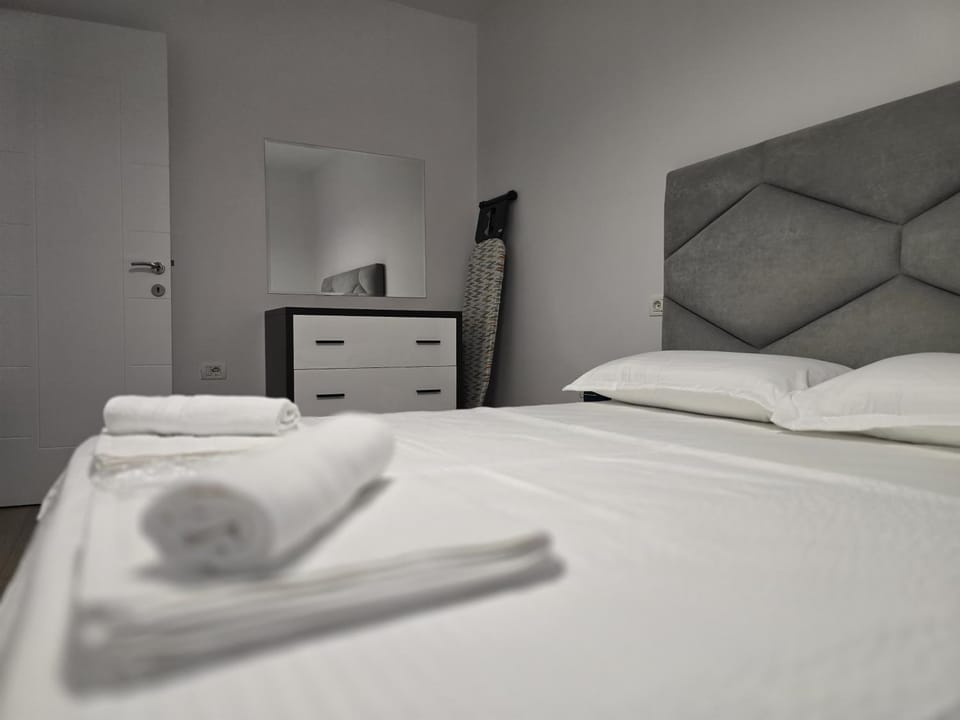 Bed, Photo of the whole room, Bedroom, hair dresser, towels, wardrobe