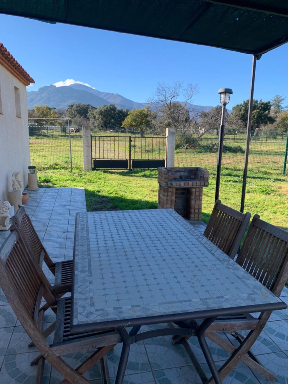 Patio, BBQ facilities, Balcony/Terrace, Mountain view