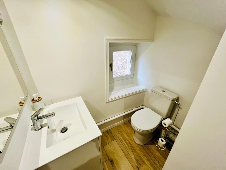 Toilet, Bathroom