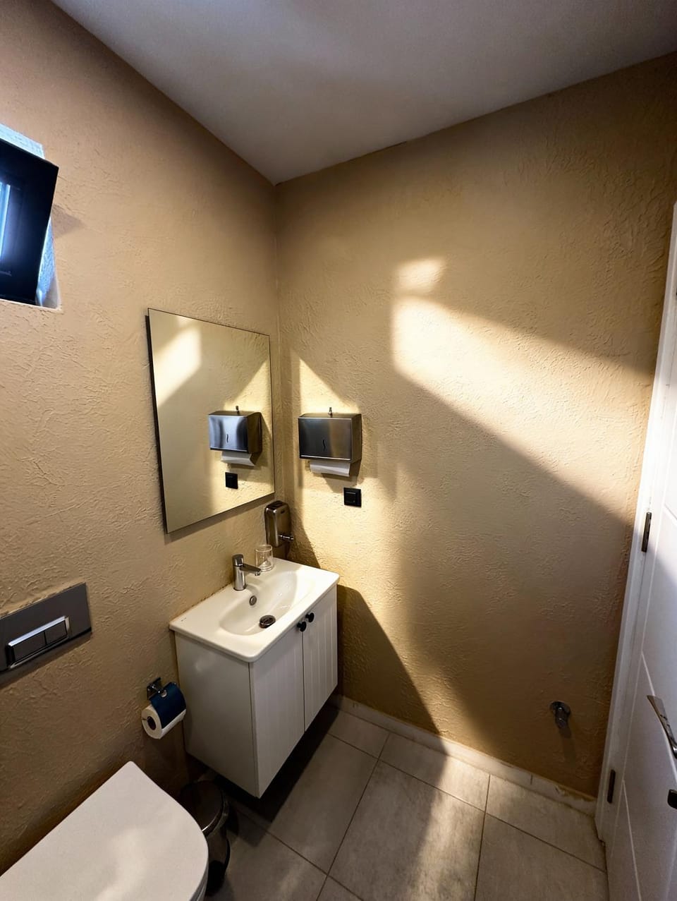 Toilet, Bathroom