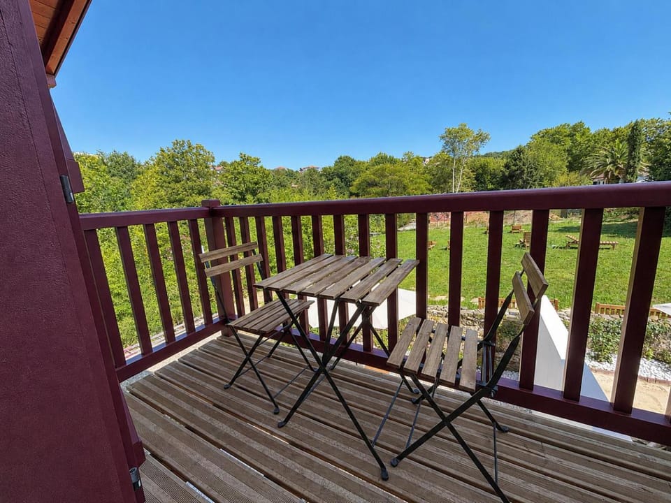 View (from property/room), Balcony/Terrace
