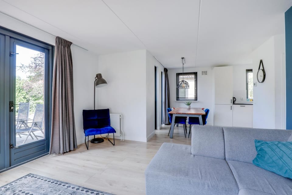 6 - Persons Lake Area 16 Bungalow House in Gelderland, Netherlands