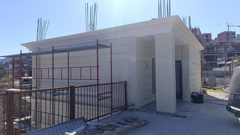 Property building, Facade/entrance, Day, Parking
