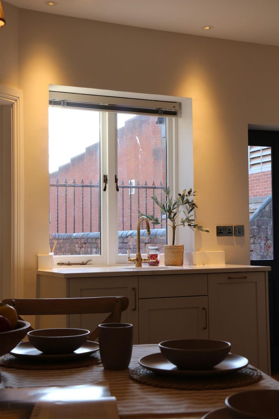 Spacious Luxury Apartment in the Heart of Shrewsbury Sleeps 6 Apartment in Shrewsbury