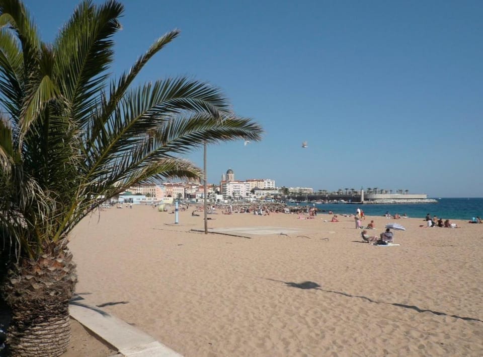 Vacances tout confort au bord du sable fin Apartment in Fréjus