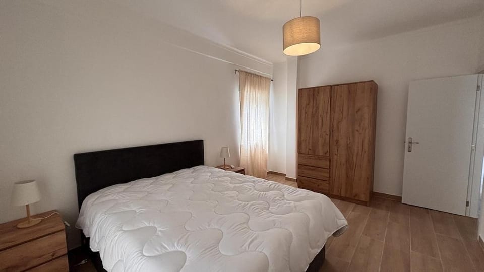 Park Apartment - 2 Room APT Apartment in Setubal District