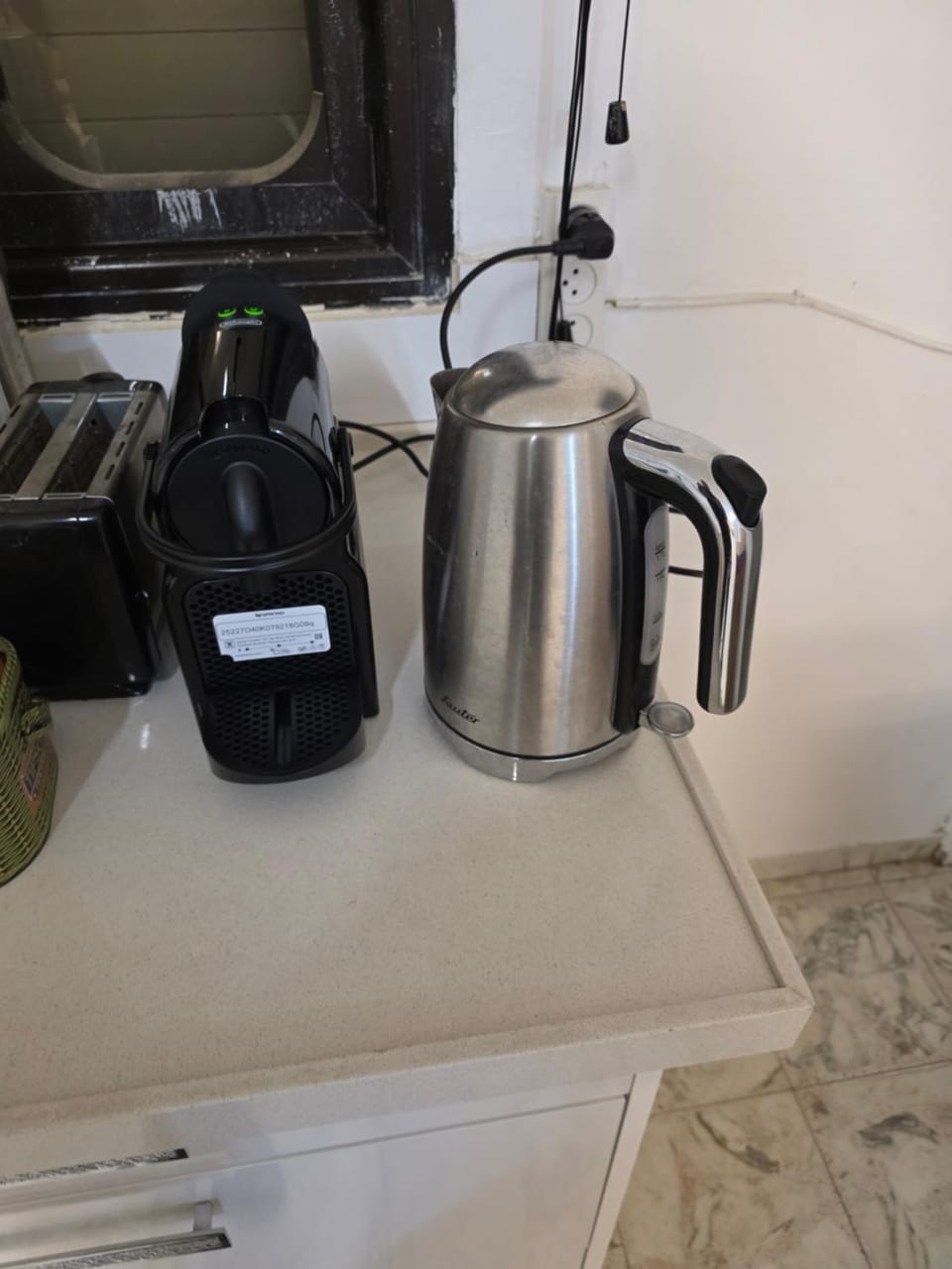 Coffee/tea facilities