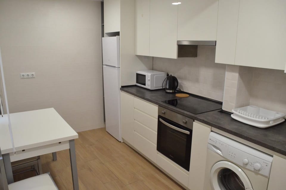 Low Tide Retreat Cozy N Central Apartment in Benidorm