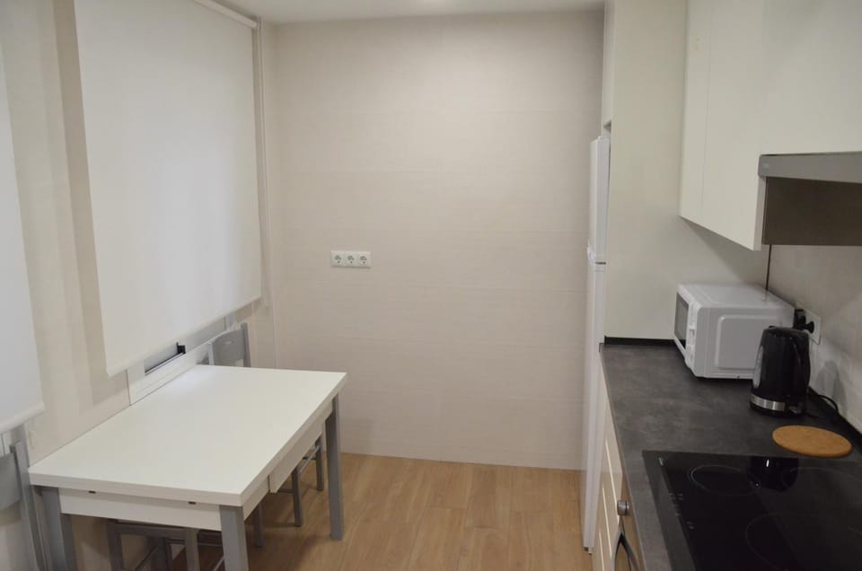 Low Tide Retreat Cozy N Central Apartment in Benidorm