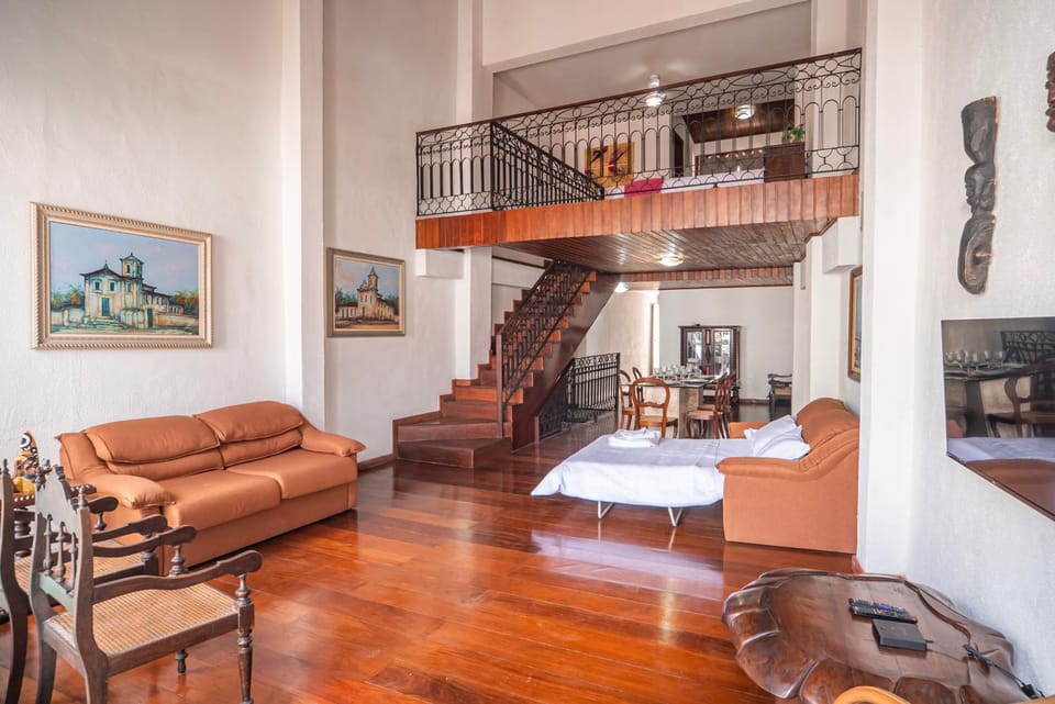 Bed, Living room