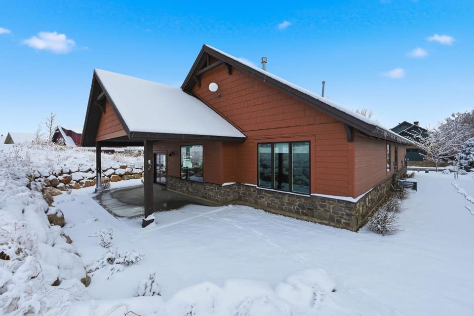 Trappers Ridge Powder Haven House in Eden