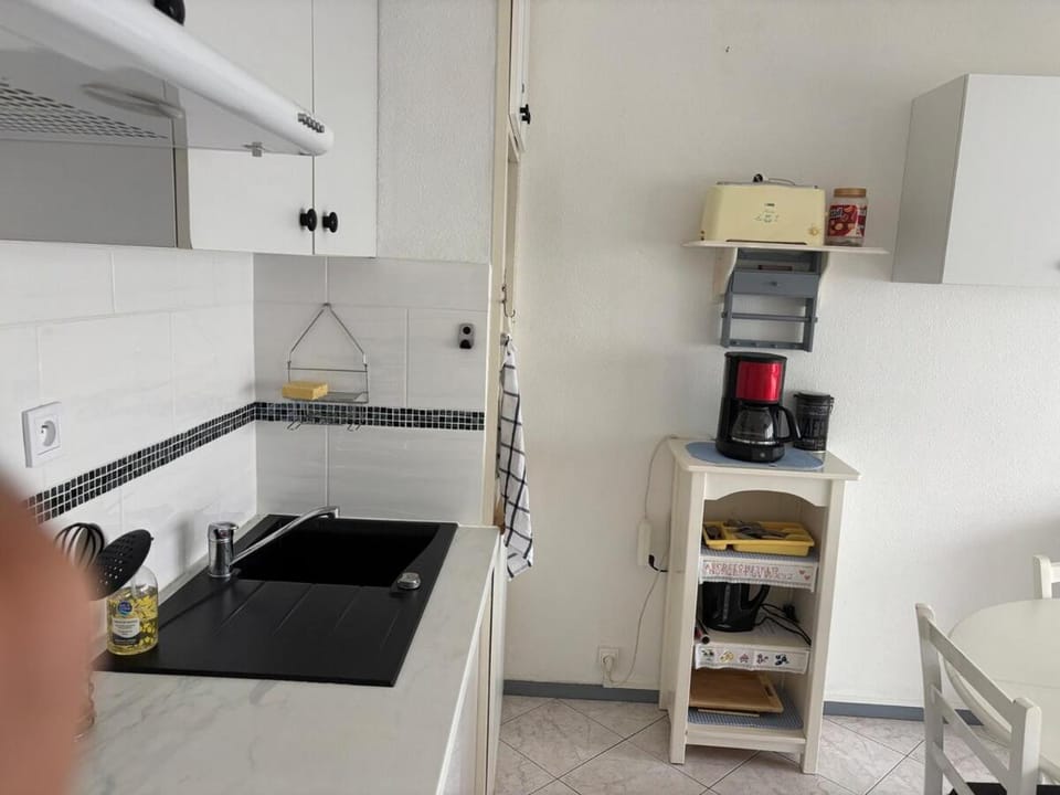 Coffee/tea facilities, Kitchen or kitchenette