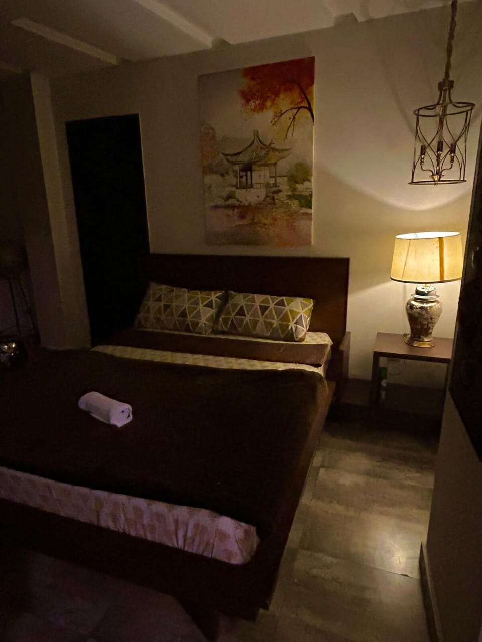 Modern & Cozy 2 BHK, Bahria Phase 7, Netflix Apartment in Islamabad Capital Territory