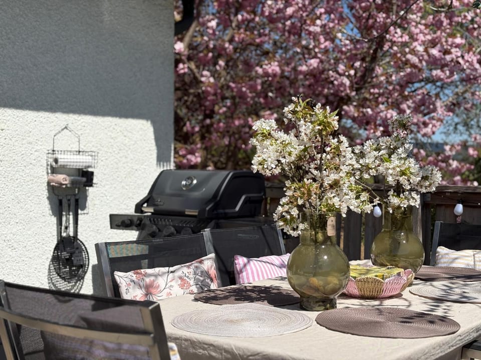 Balcony/Terrace, Dining area, Food