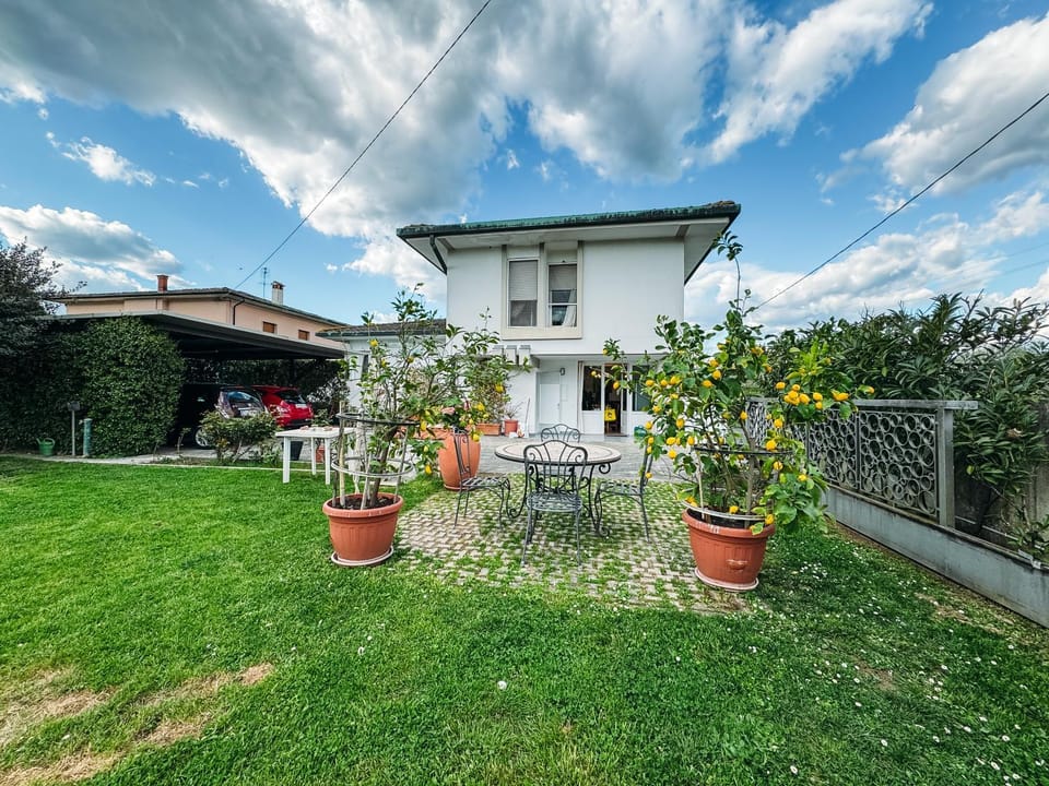 Property building, Garden view