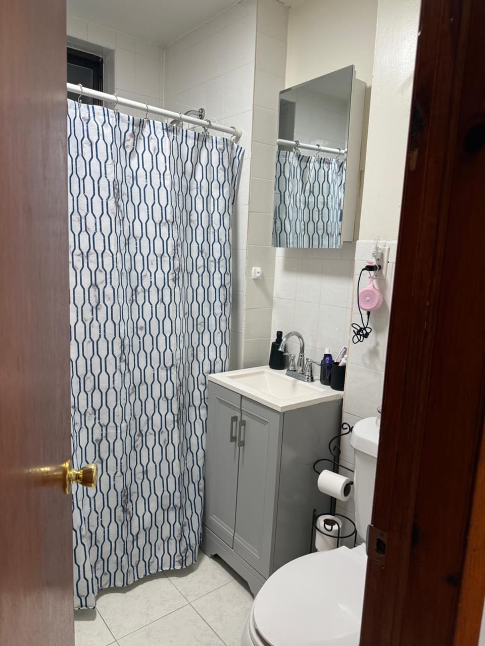 Private Room 15 Mins to Times Square NYC Vacation rental in North Bergen