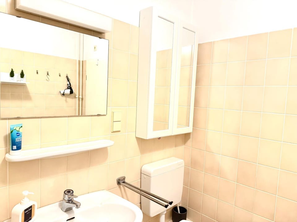 #Business-Messe-2-BedroomApartment&Balcony Apartment in Lower Saxony, Germany