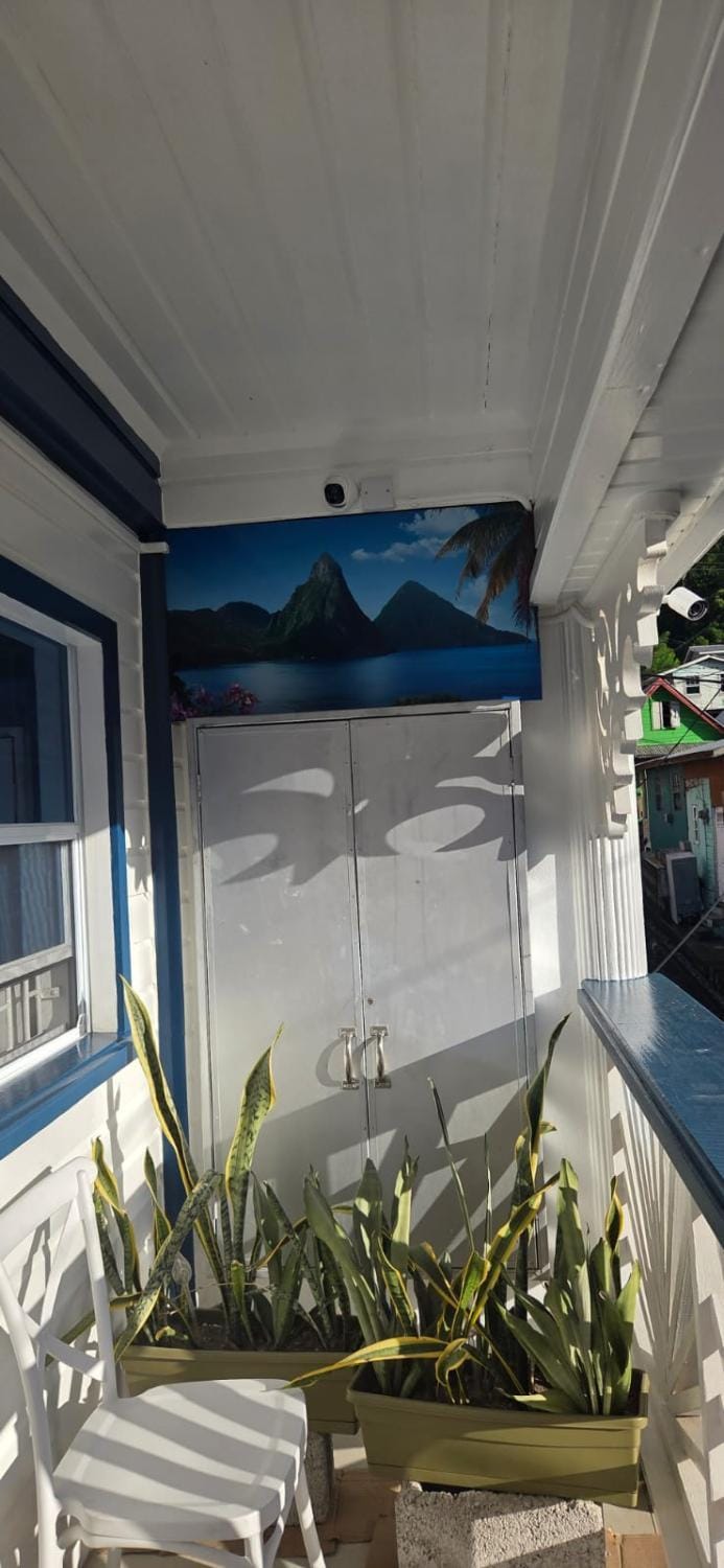 Martha's House Kia Apartment in Caribbean