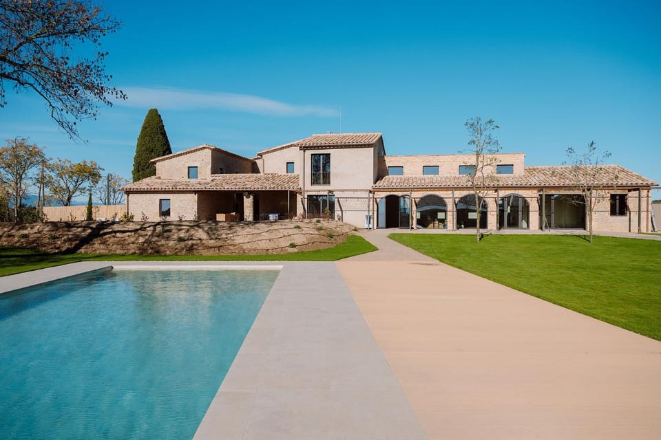 Property building, Garden view, Pool view