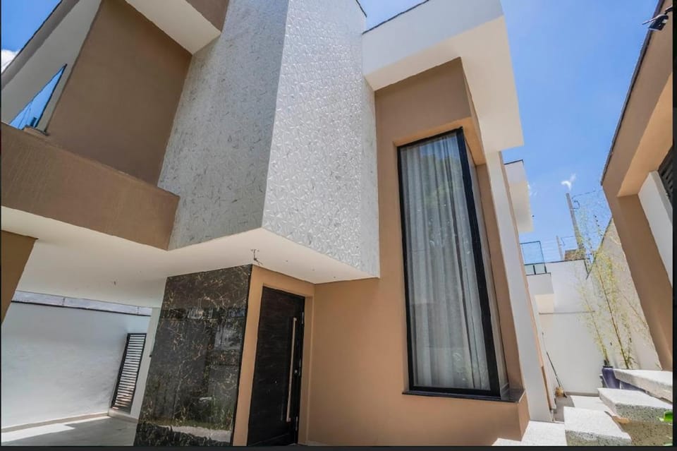 Villa Bosque Vinhedo House in Valinhos