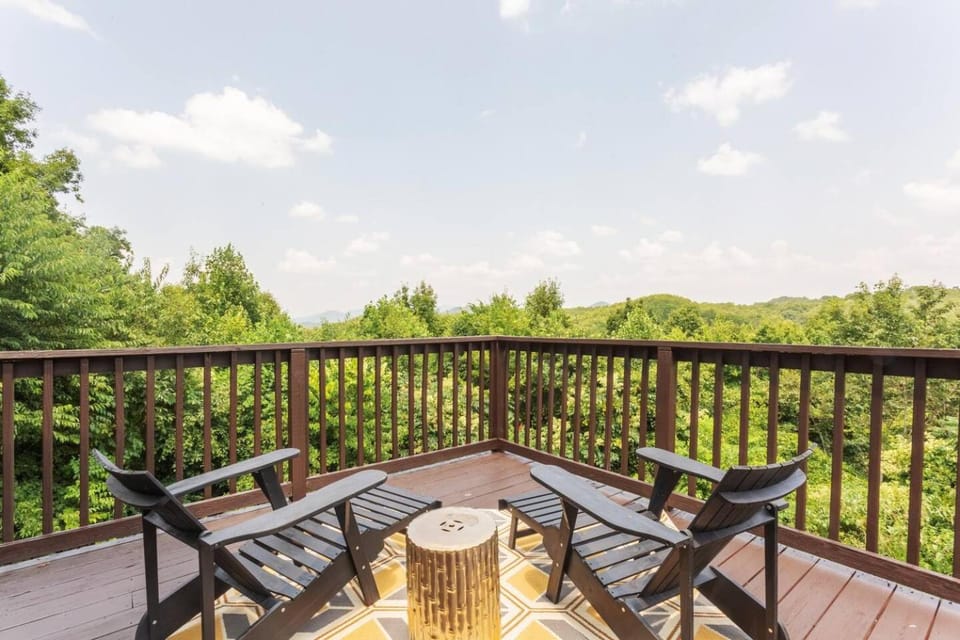 Natural landscape, View (from property/room), Balcony/Terrace