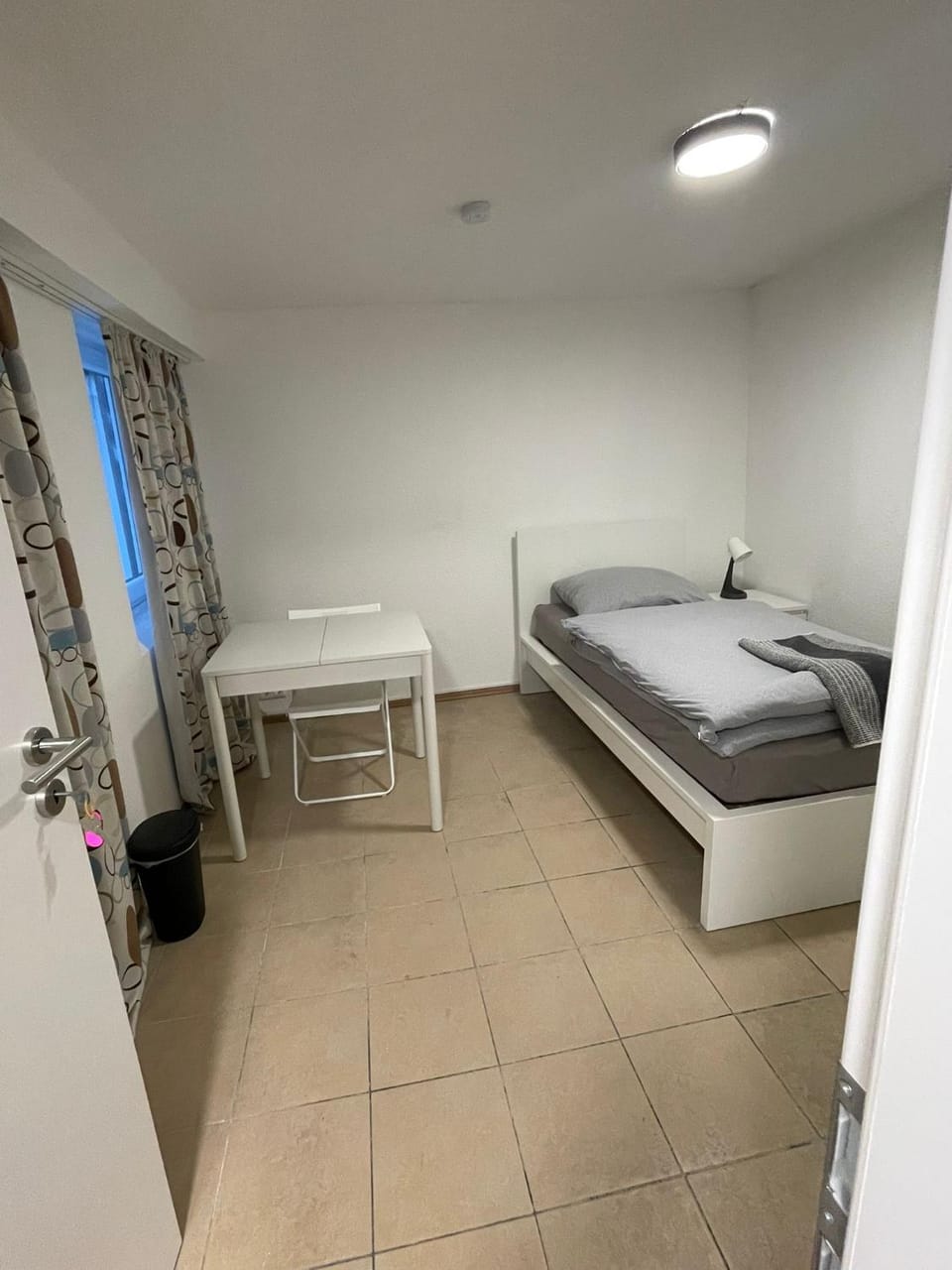 Haus Zum Bacchus Privates Einzelzimmer nahe Bahnhof Römisches Theater, Mainz Vacation rental in Mainz