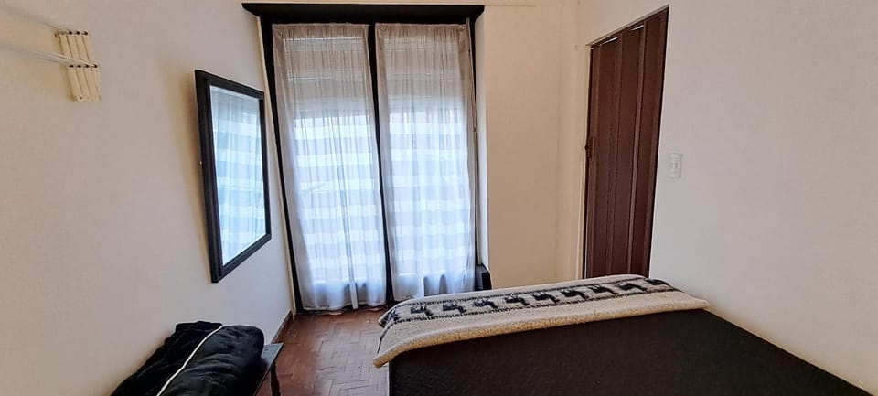 Apartmento para 4 huespedes a 50 mt del mar, zonas comerciales y casinos! Apartment in Mar del Plata