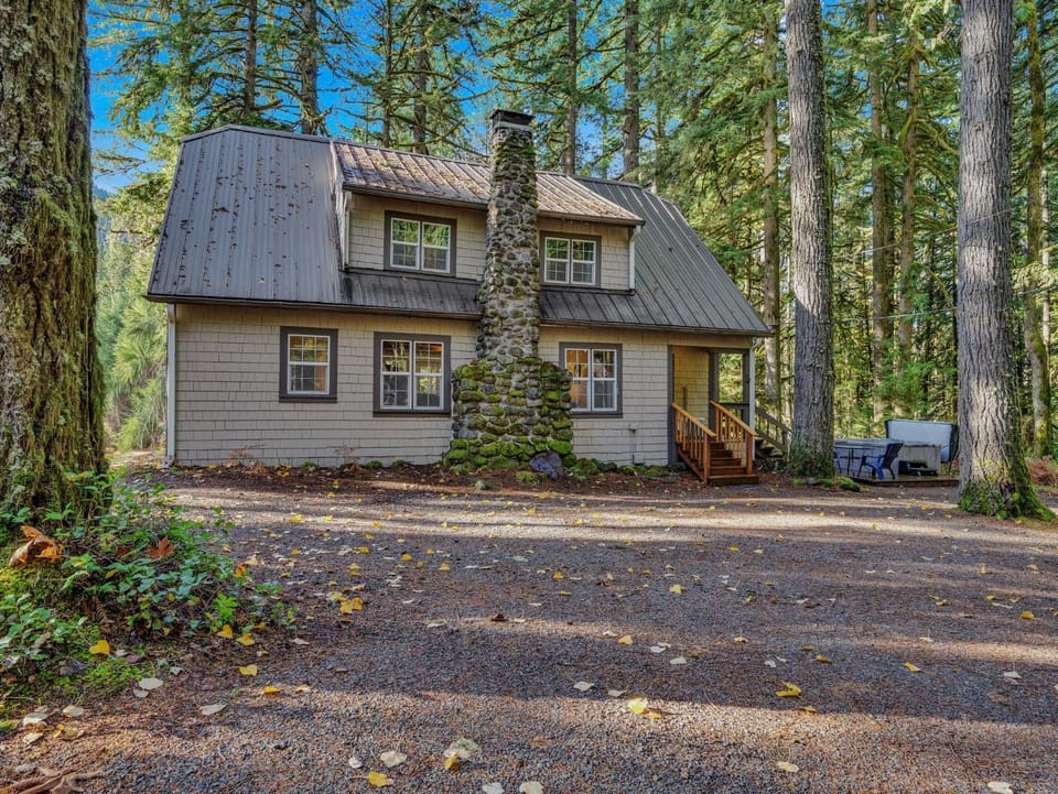 Rockin Rhody Retreat House in Clackamas County