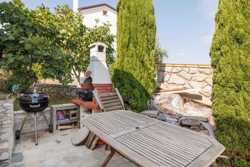 Summer, BBQ facilities