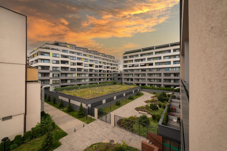 Off site, View (from property/room), City view, Garden view, Inner courtyard view