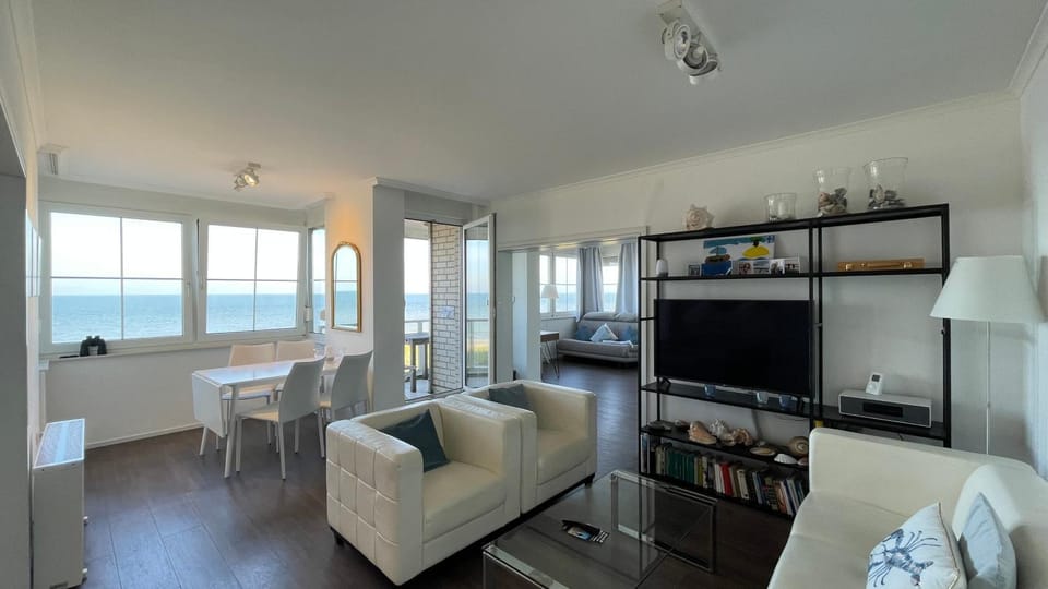 Strandpanorama cloud9 & heavenly10 - in erster Reihe Apartment in Friesland