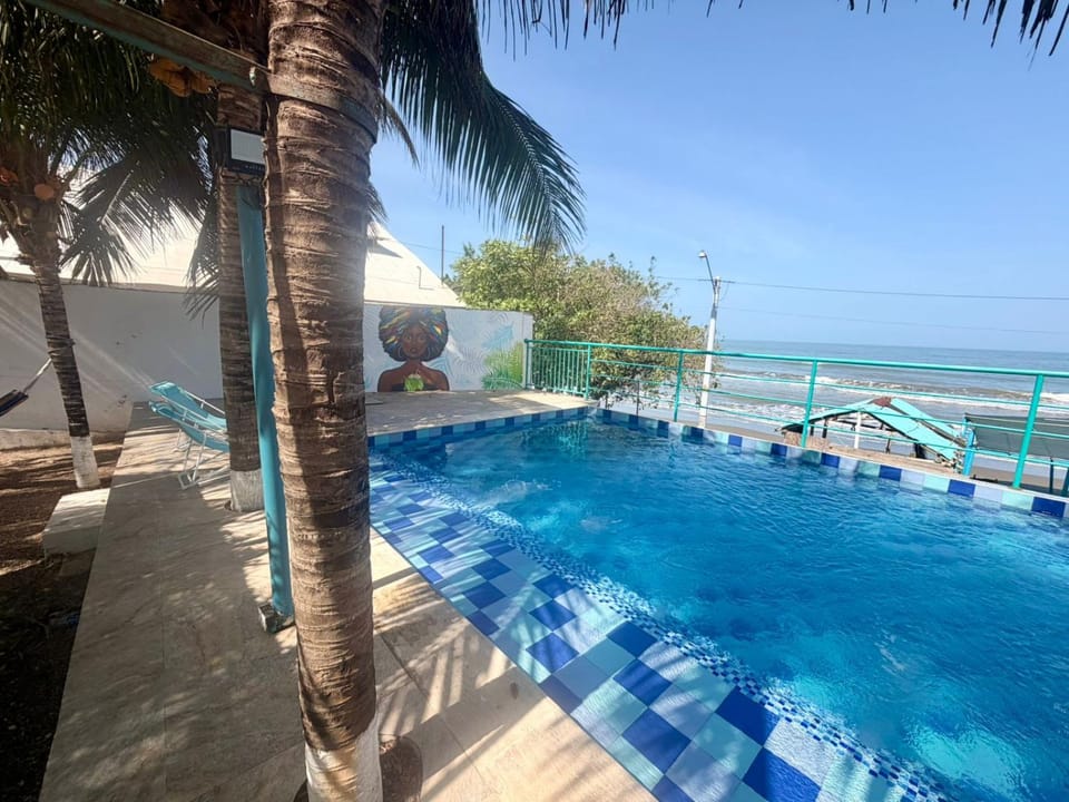 Los Pinos Beach Club Manzanillo Hotel in Bolivar