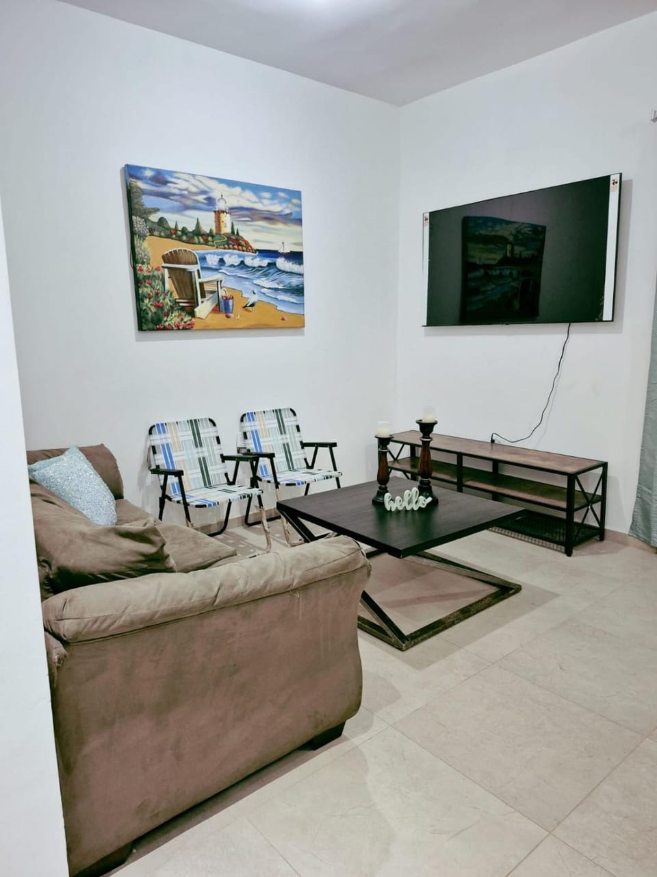 Communal lounge/ TV room