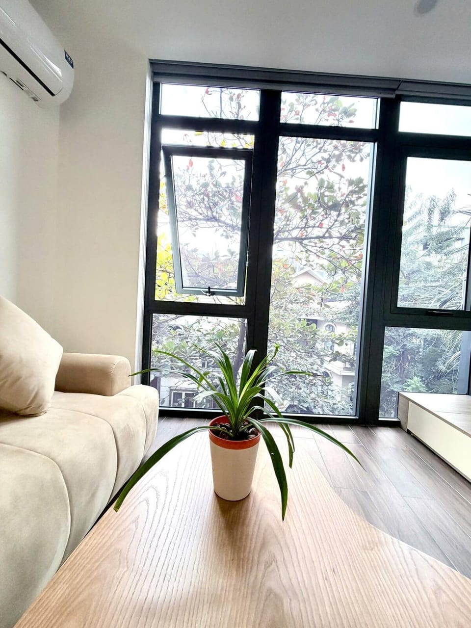 Sunny apartment in the heart of Hanoi Apartment in Hanoi