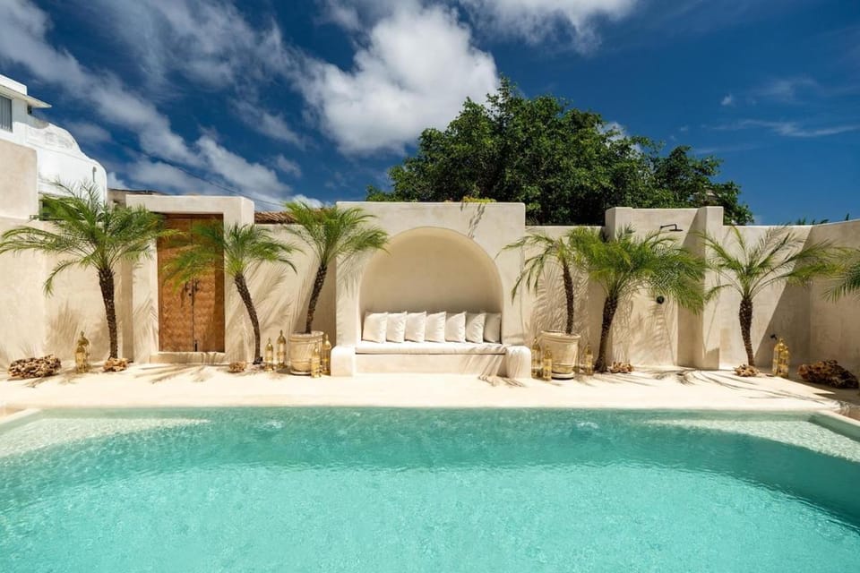 Day, Natural landscape, Pool view, Swimming pool