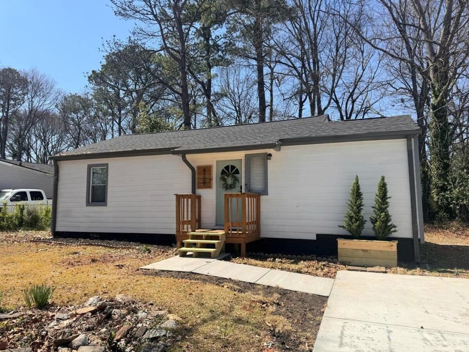 Cozy & Stylish Getaway near ATL House in Forest Park