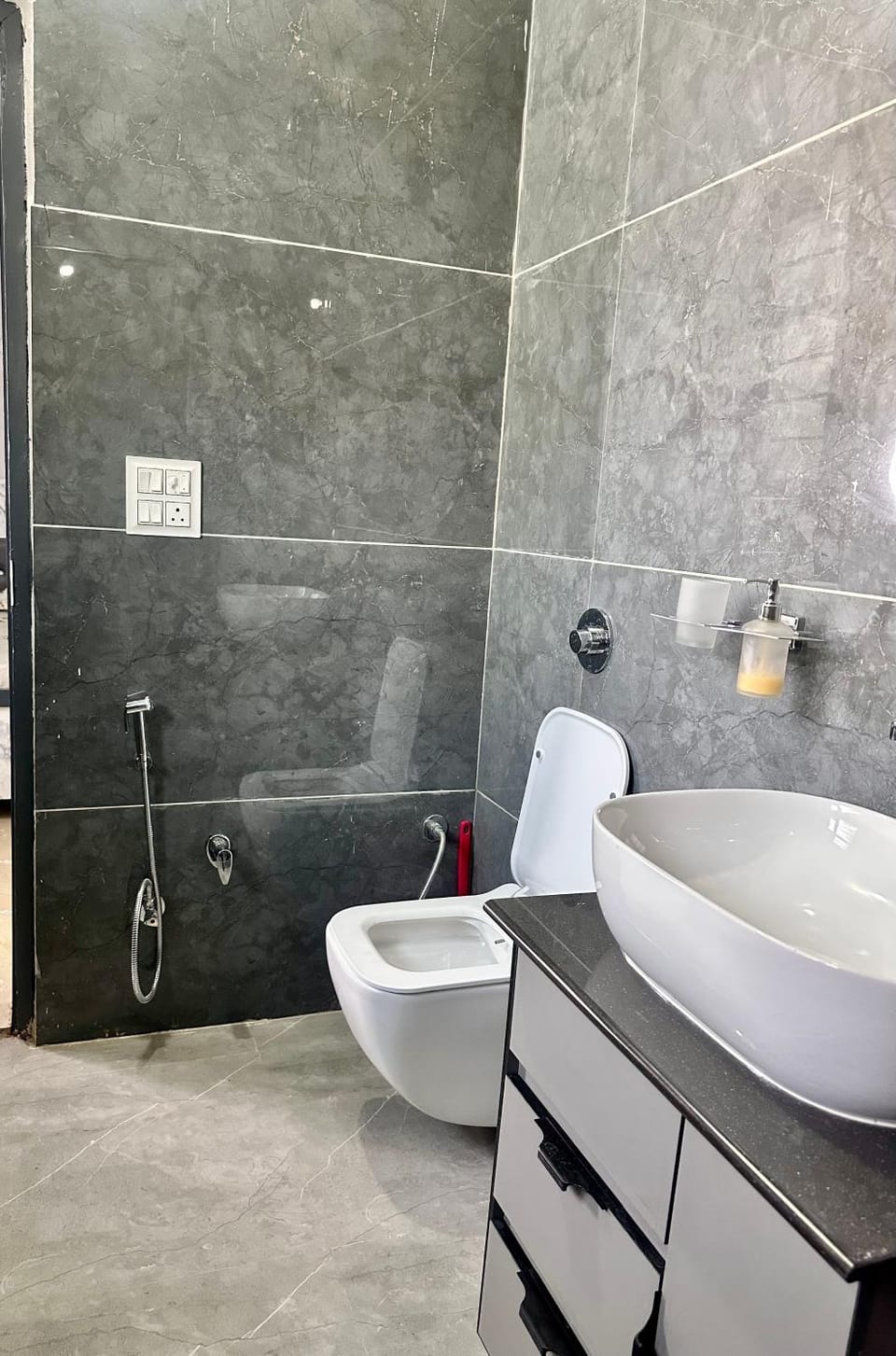Shower, Toilet, Bathroom, Bath
