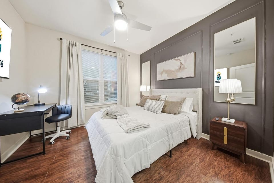 Chic 2BR w Pool Pet-Friendly Unit #14 Apartment in Tampa