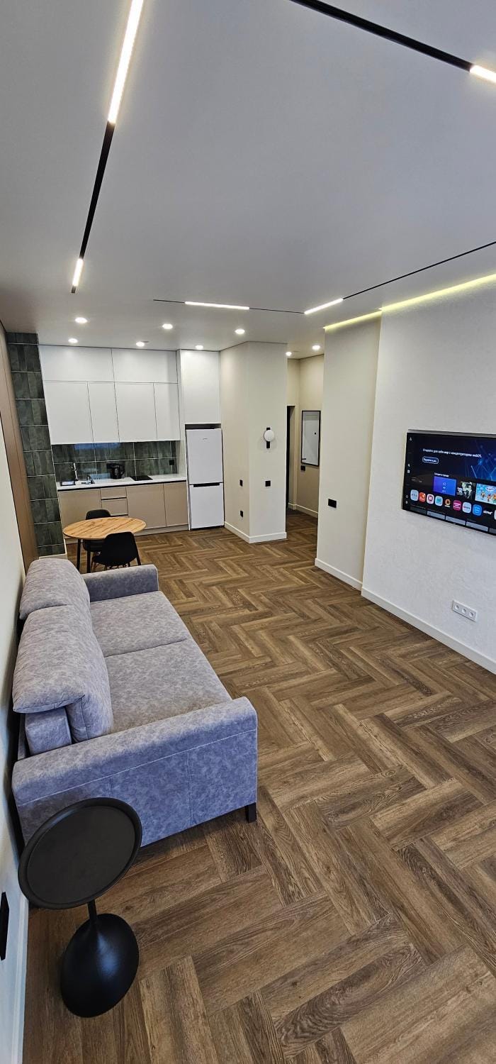 TV and multimedia, Kitchen or kitchenette, Living room, Seating area