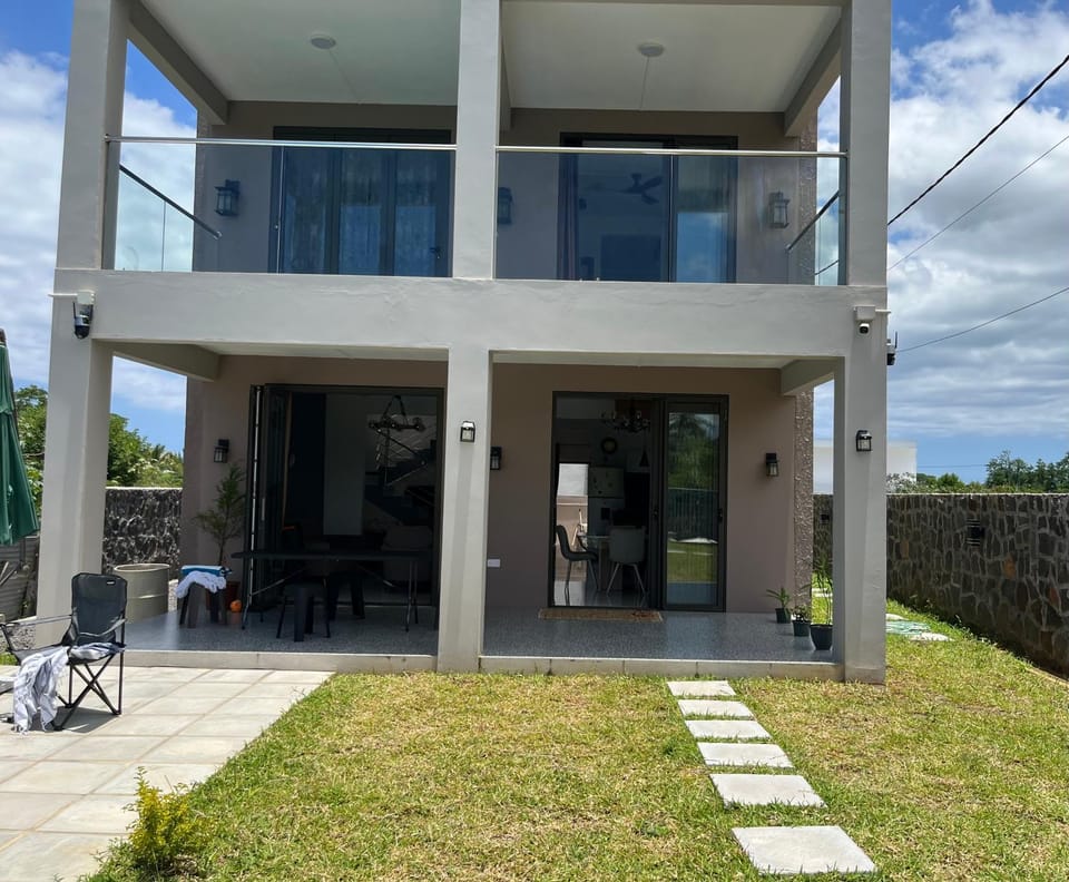 Blue Sunset Villa by Kestrel Retreat - Grand Bay Villa in Grand Baie