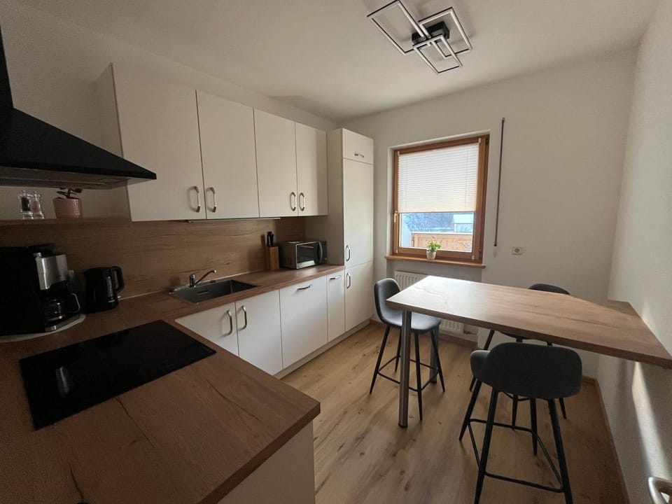 Kitchen or kitchenette, stove, stove, kitchen, kitchen