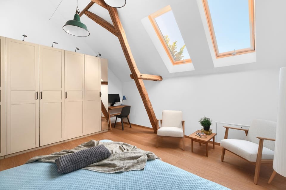 Bed, Photo of the whole room, Bedroom, wardrobe