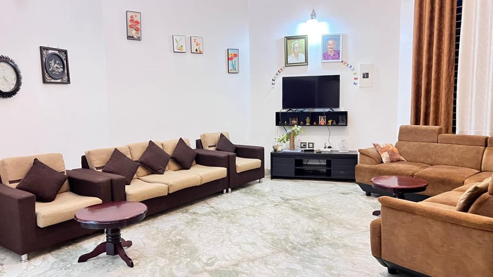 Royal Rivera Holiday Home House in Kerala