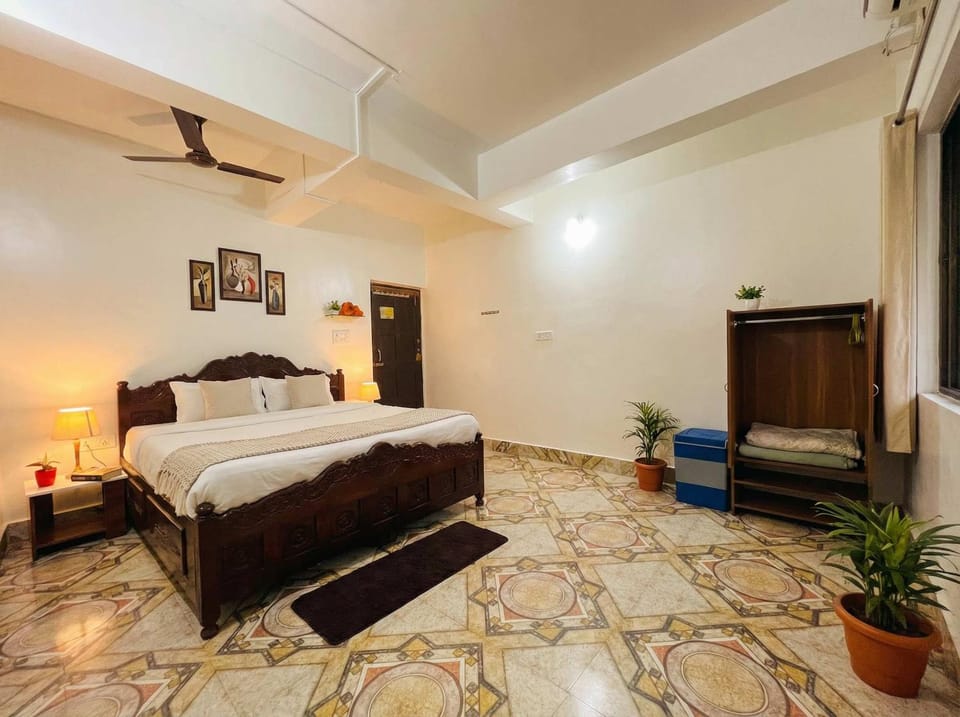 Celeste homestay - Candolim Goa - Couple Friendly House in Calangute