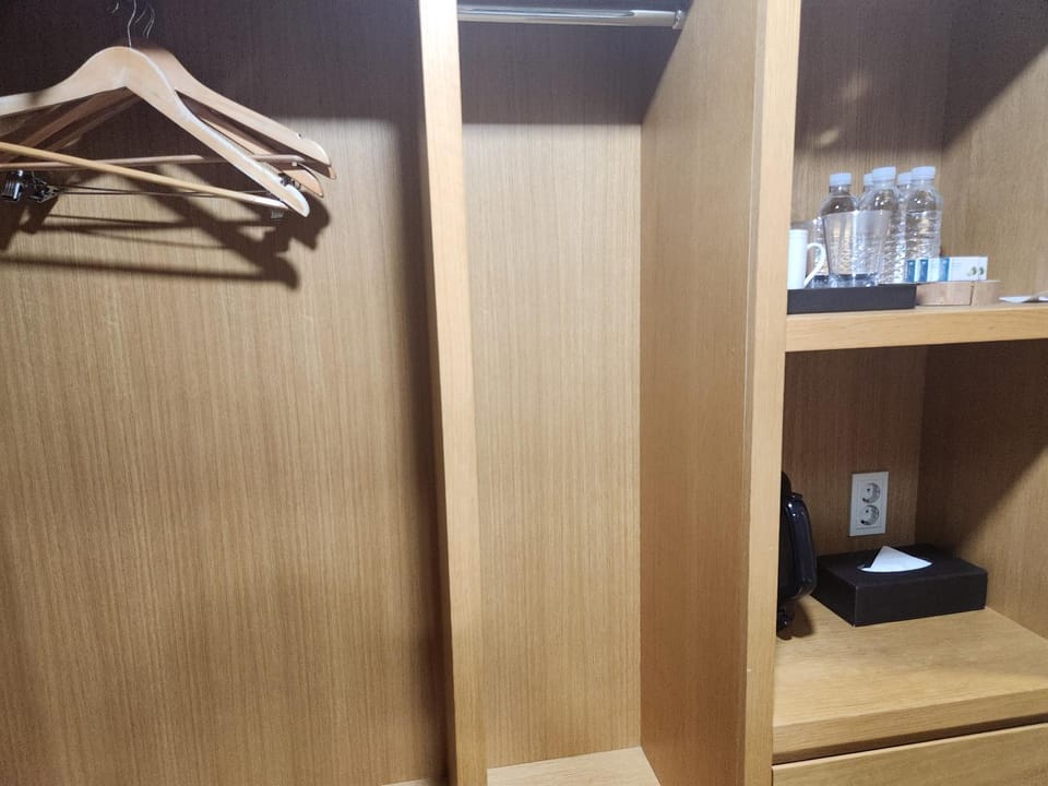 wardrobe